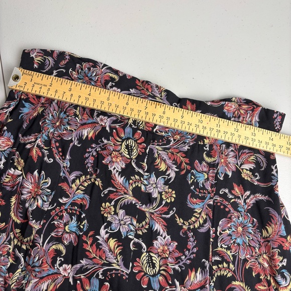 Vintage Maxi Skirt Long Black Floral waist about 28” S - Picture 7 of 7